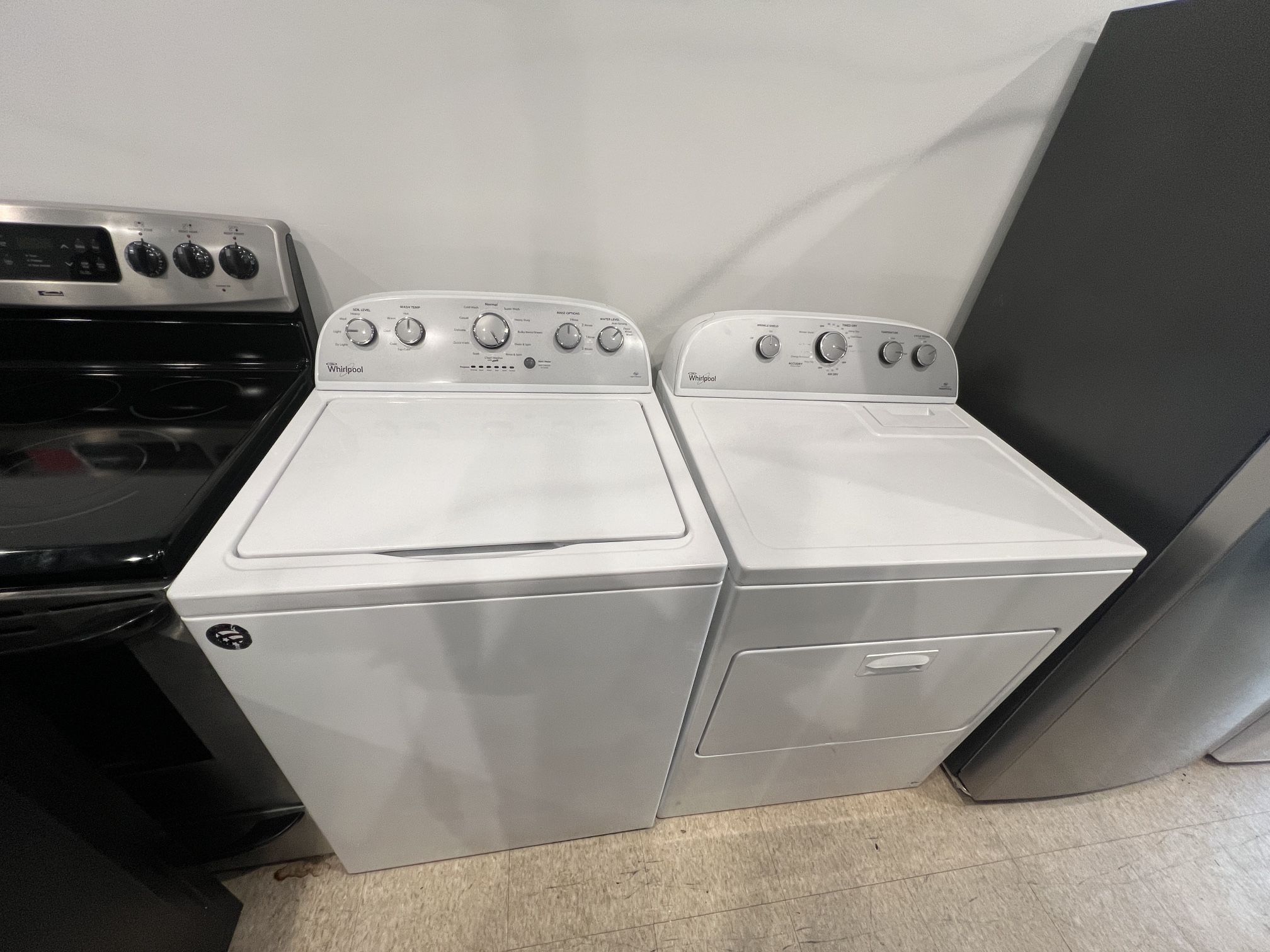 Whirlpool Washer And Dryer Set