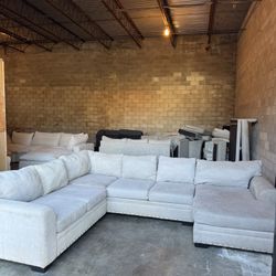 Sectional Sofa W/ Chaise & Nailhead Trim