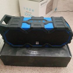  Altec Lansing Super Lifejacket Omni bluetooth speaker