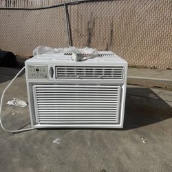 Window Type Air Conditioning 