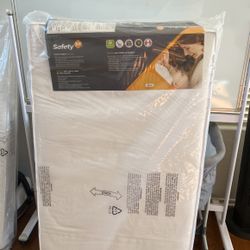 Safety First Crib And toddler Matresss 