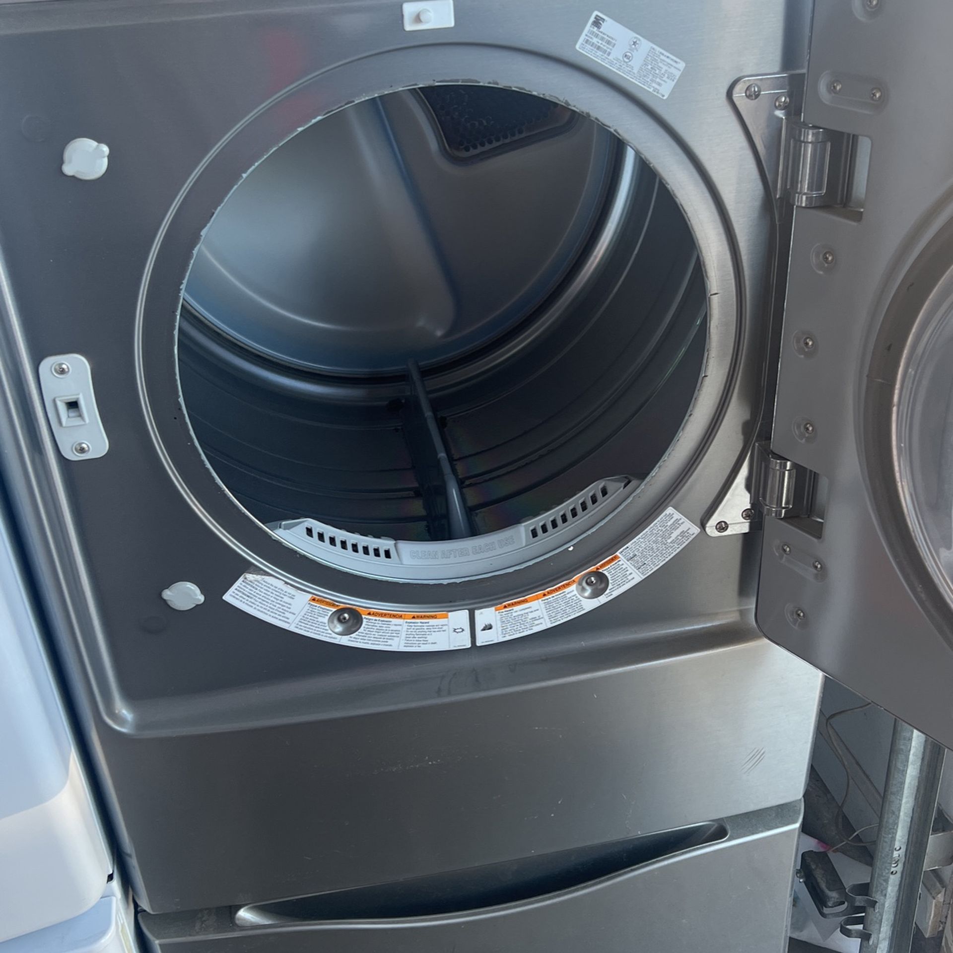 Kenmore Elite Washer/Dryer W/pedestals for Sale in Bakersfield, CA OfferUp