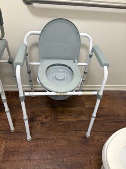 Small Portable Bedside Commode with Armrests