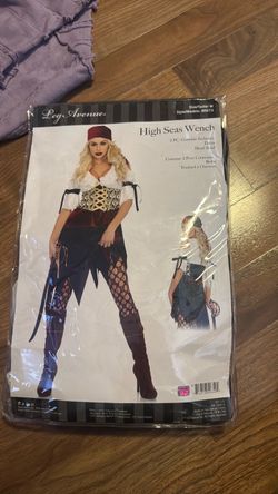 Pirate wench