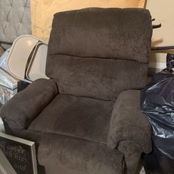 Comfortable, Practically New Recliner Chair