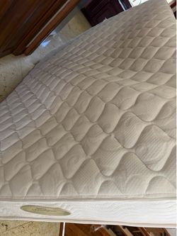 Queen mattress
