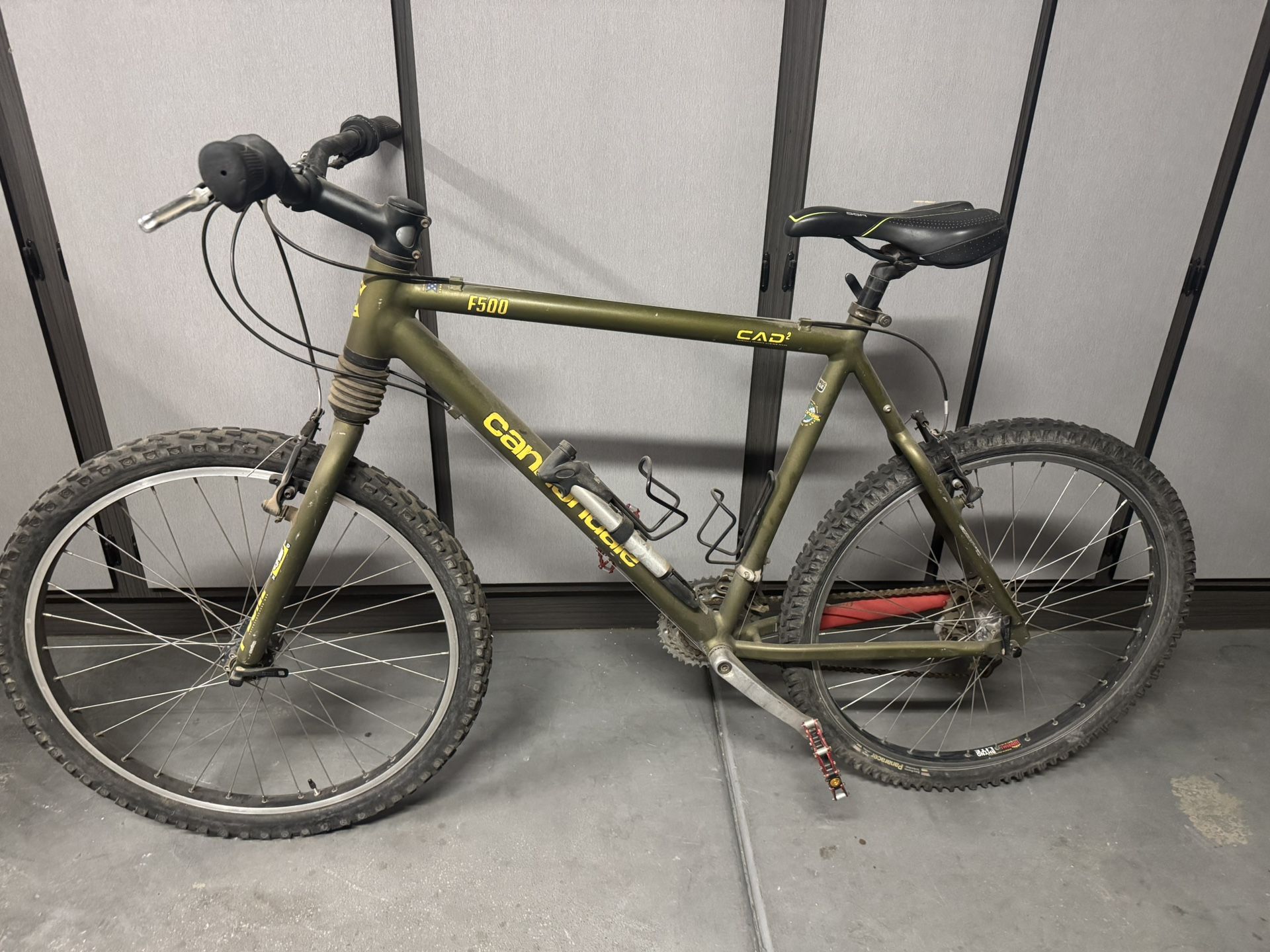 Cannondale M500 Mountain Bike