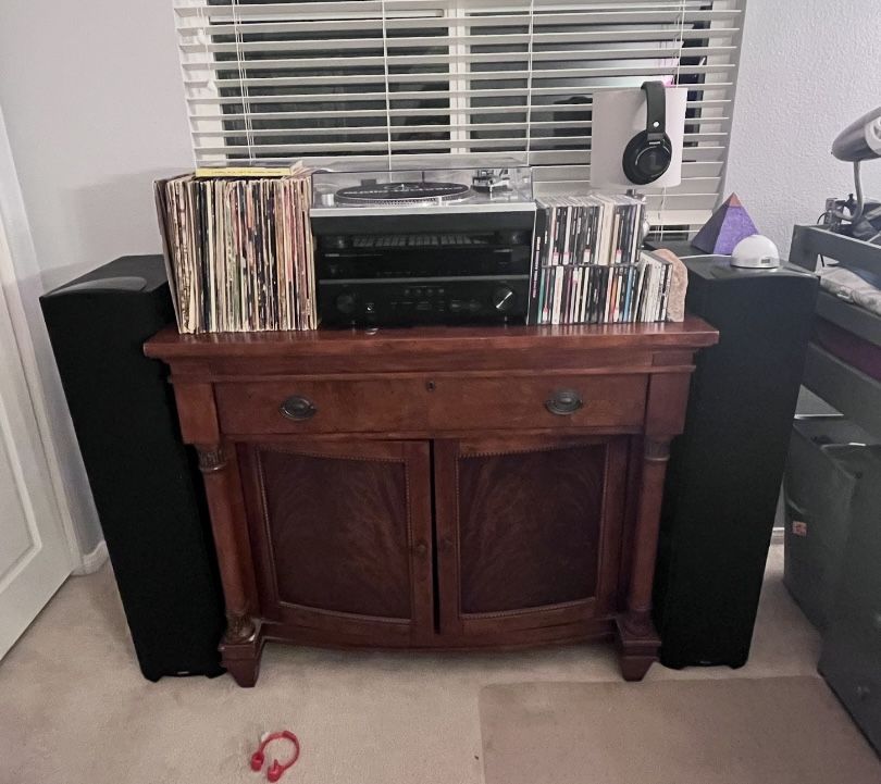Record Player and Speakers Set
