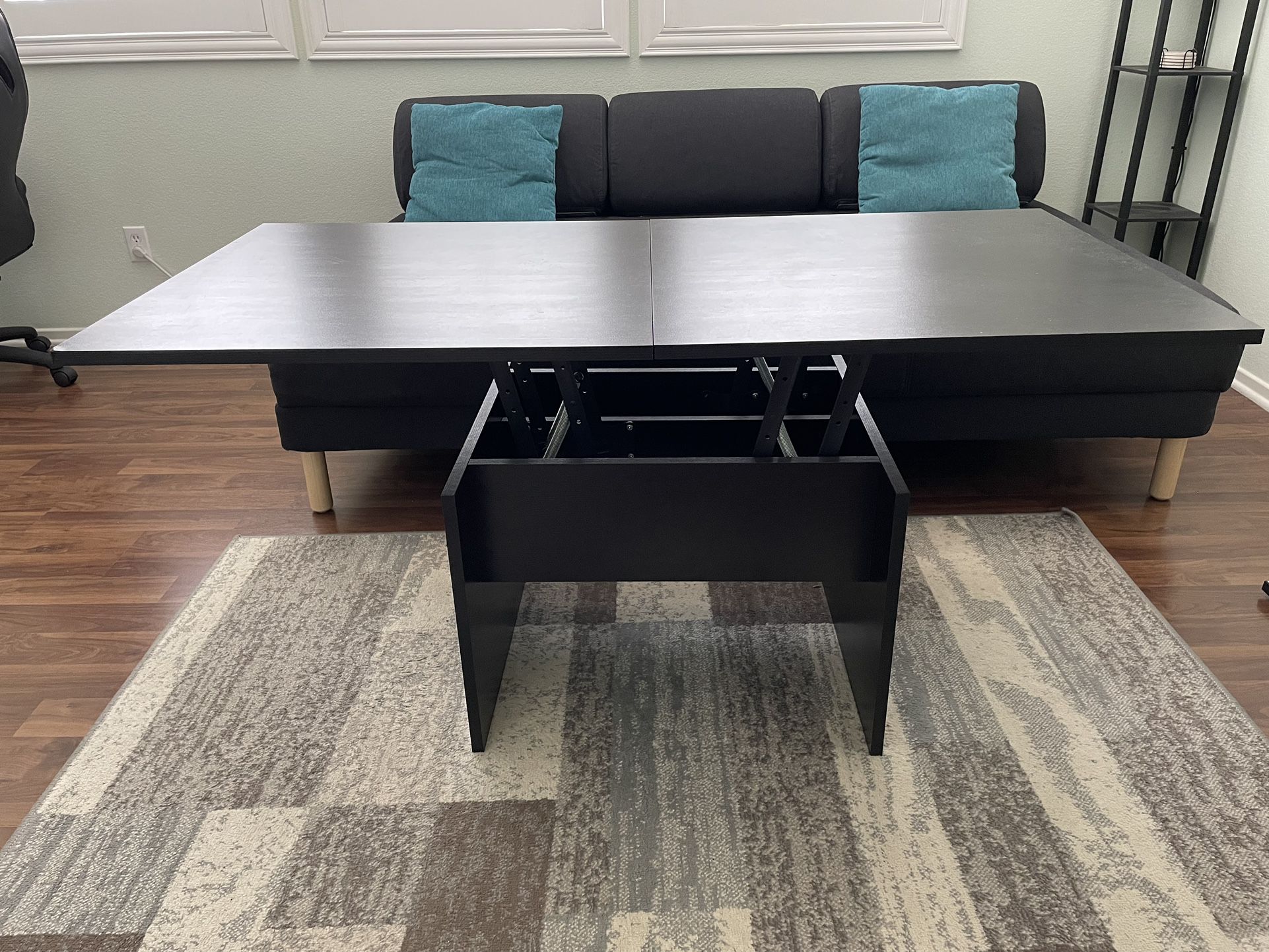Retractable Dining/Coffee Table