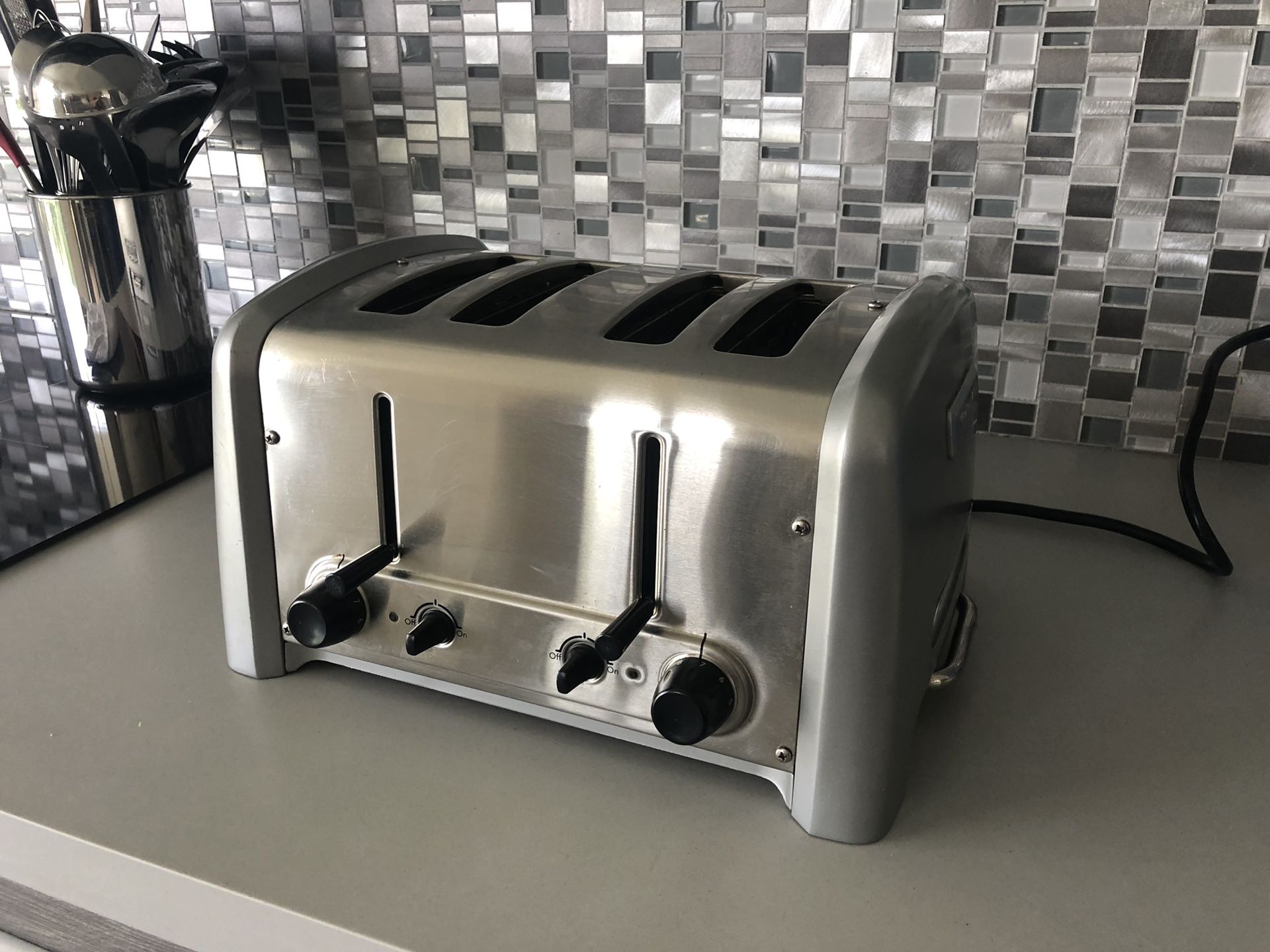 Kitchen aid toaster