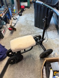 Knee scooter