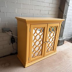 Accent Cabinet 