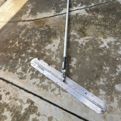 Round End Fresno Trowel