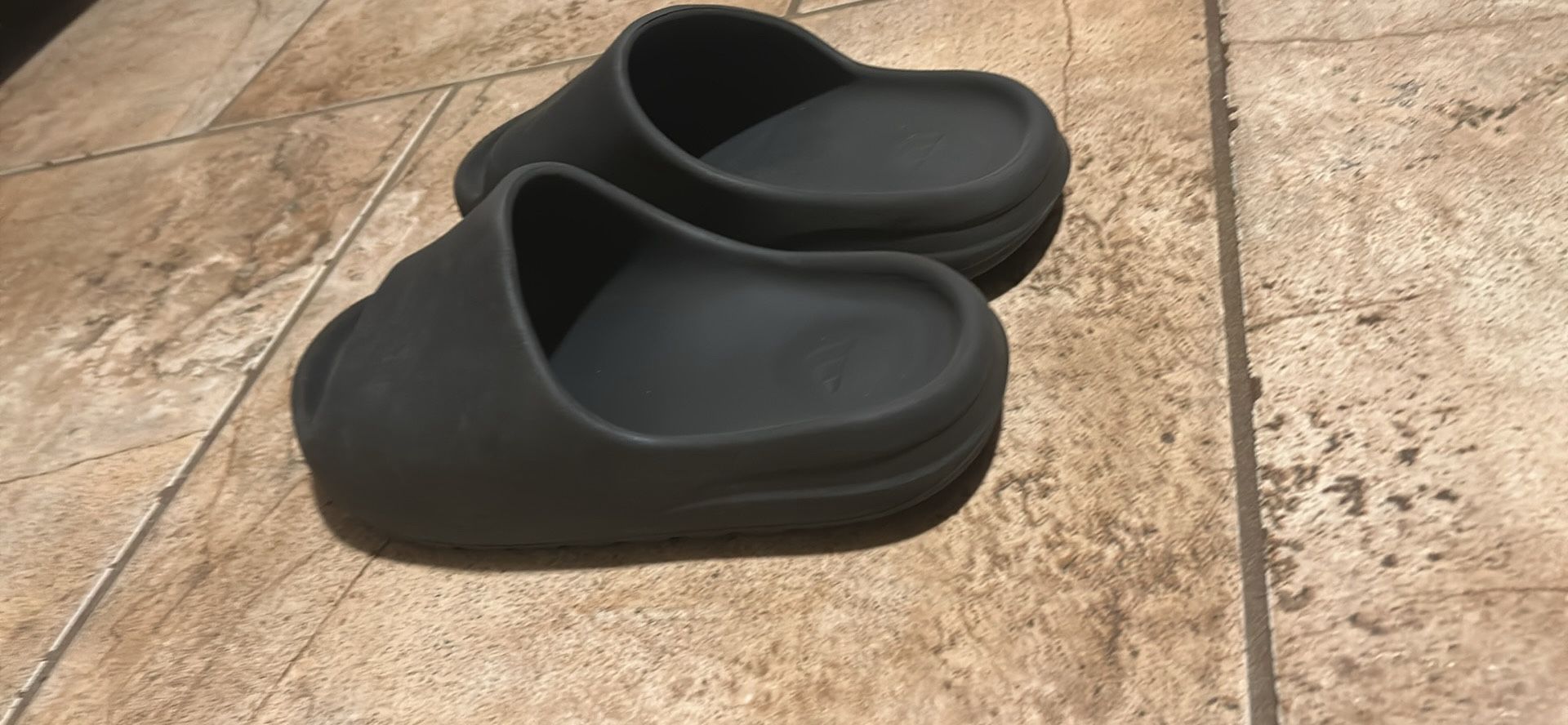 Grey Yeezy Slides Size 11 1/2