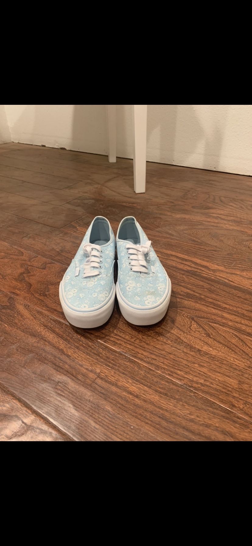 Women’s Blue Flower Platform Vans