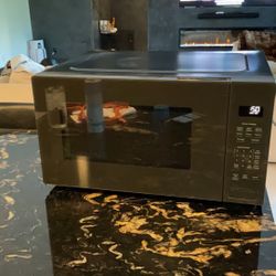 GE Profile 2.2 Cu Ft 1100 Watt 24.1 In Microwave PEB7227AN4DD