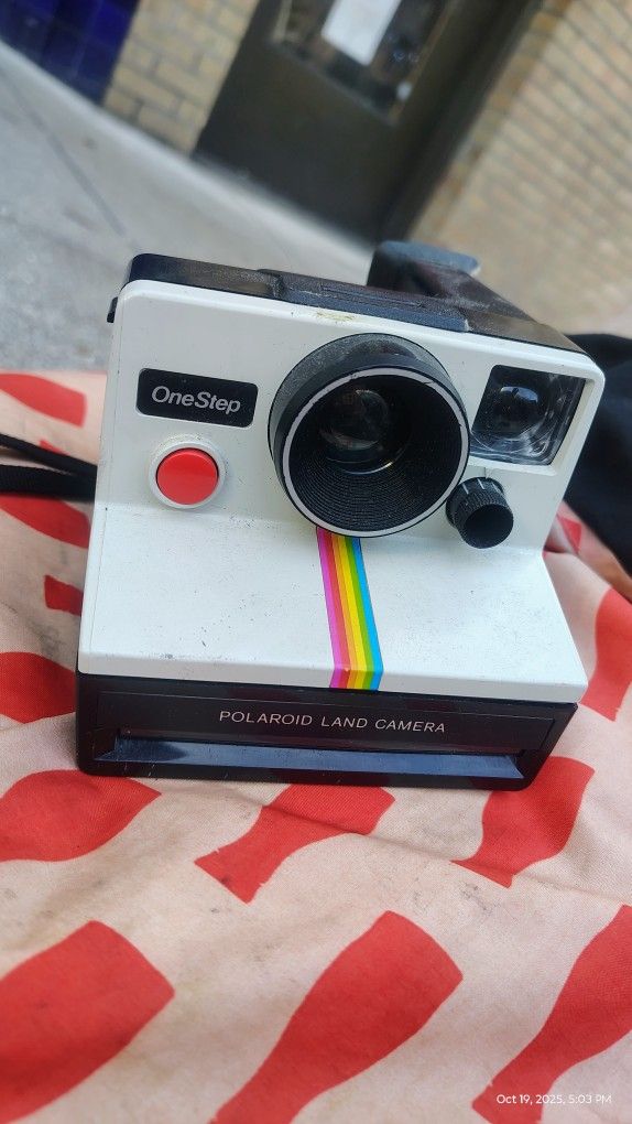 Polaroid Land Camera Vintage 1970