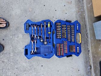 Bench Top 93-Piece Mechanics Tool Set with Case