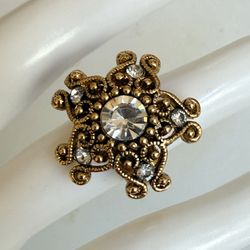 Gold Tone Rhinestone Scroll Cluster Ring