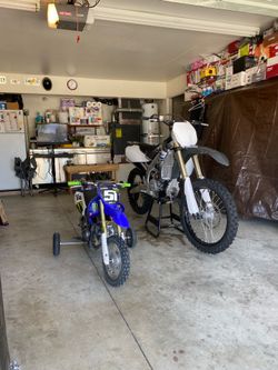 Yamaha YZF Dirt Bike Motocross