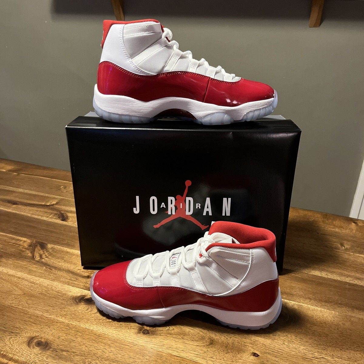 Jorden 11 Cherry Retro