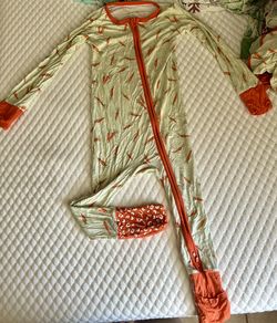 Laree + Co Pijamas Size 4T