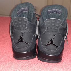 black cats 4s
