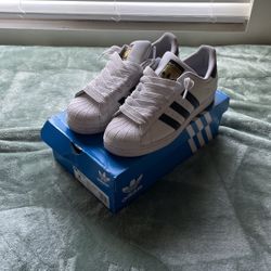 White Superstar Size 8