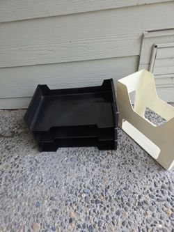 Office storage trays/bin