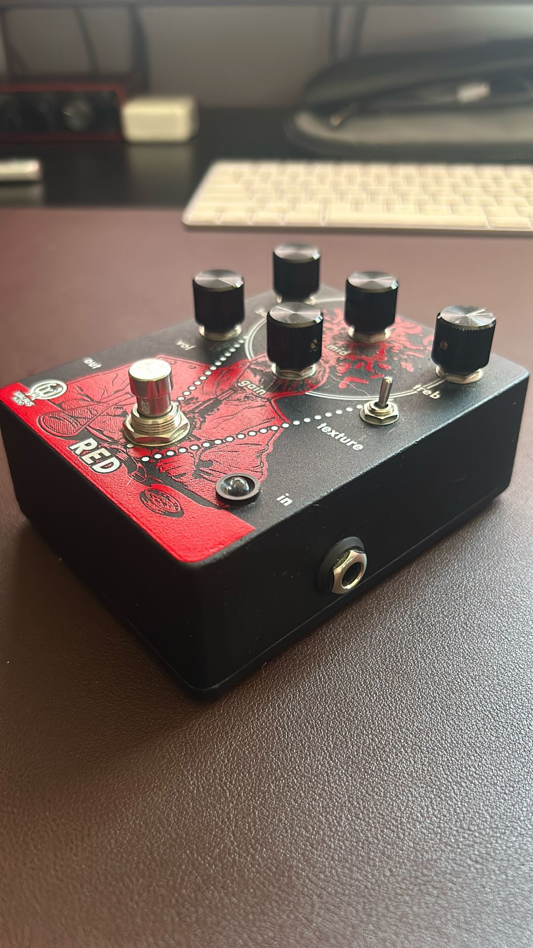 MODERN HIGH GAIN DISTORTION『RED』 MODERN HIGH GAIN DISTORTION