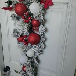 Christmas Door Decor 
