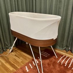Snoo smart bassinet + Accessories