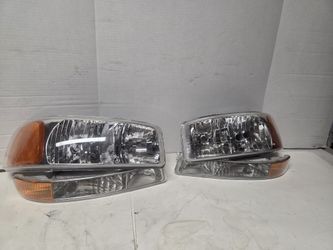 gmc 2003 to 06  Lights 