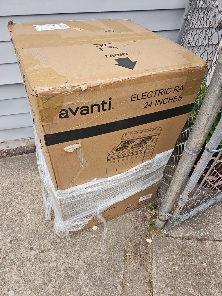 Avanti Black Electric Stove 24in