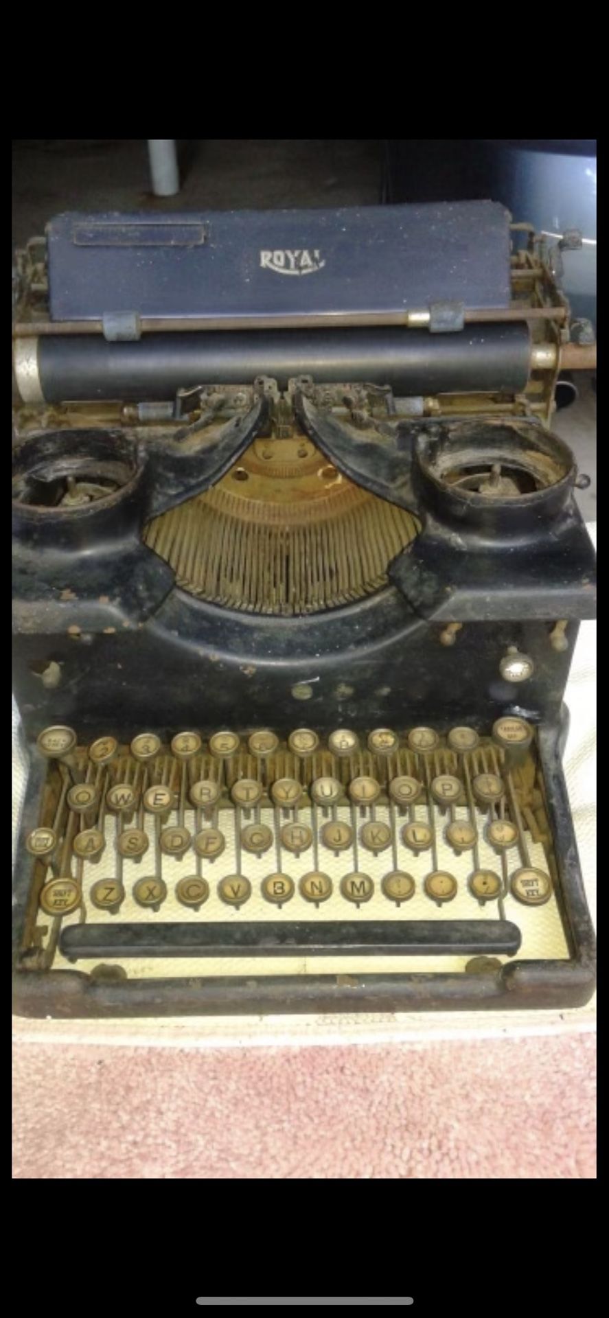 Royal Typewriter