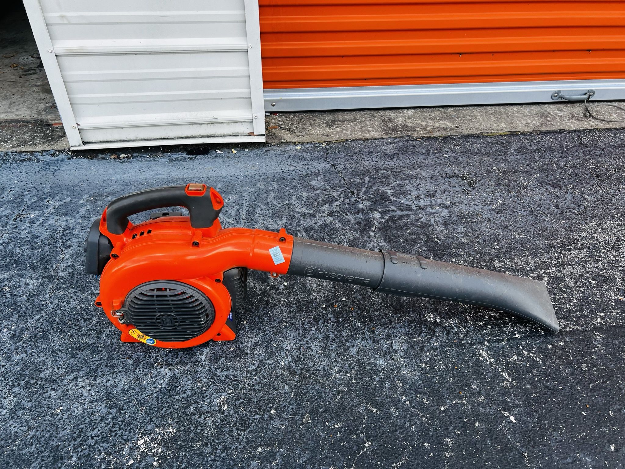 Gas Leaf Blower