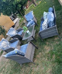 Patio furniture set outdoor new in the box