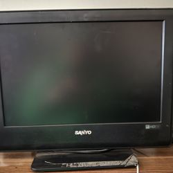Nice Sanyo 19” DP19649  HDTV - No Remote Model#DP19648 Tested