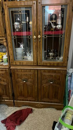 Iam Selling The Cabinets And Dishes