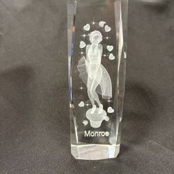 Vintage 3D Crystal Etched Marilyn Monroe Collectible Paperweight 6"x2" with box