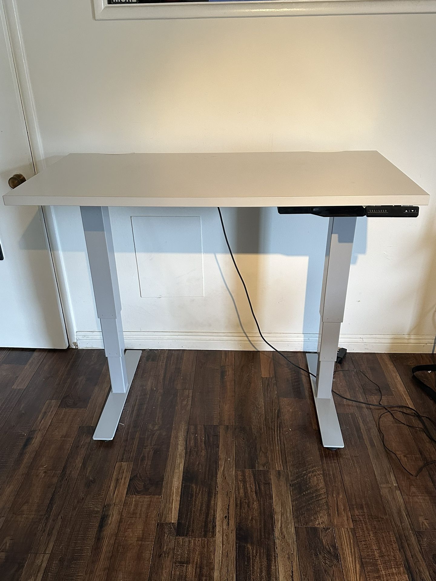Electric Stand-Up Desk