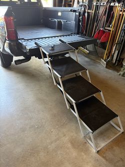 4 STEP DOG RAMP FOR CARS OR SUV’s