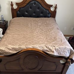 Queen Natural Wood Bed 