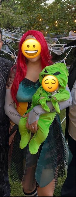 Sally costume by signature