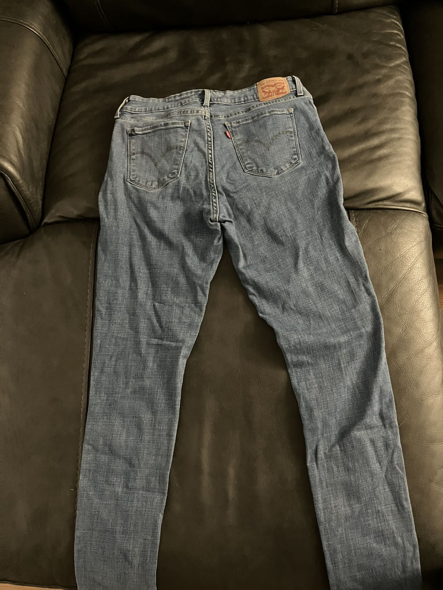 Blue Levi Jeans 