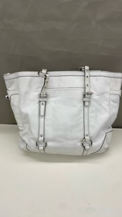 Coach purse. Item No 792 (Shopgoodwill)
