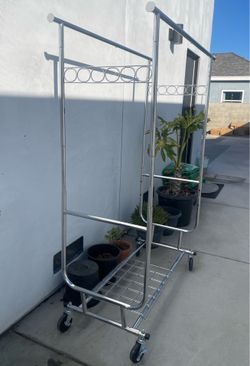 Heavy Duty Clothes Rack , used only a Month $65 Cash only