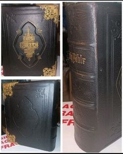 1800s Vintage Holy Bible Victorian-era Ornate Brass Corners Pulpit Parlor Size