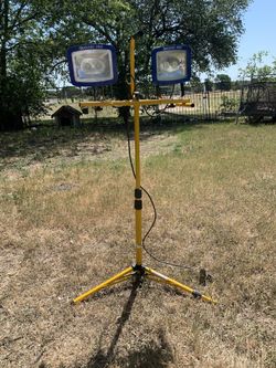 OUTDOOR LIGHT