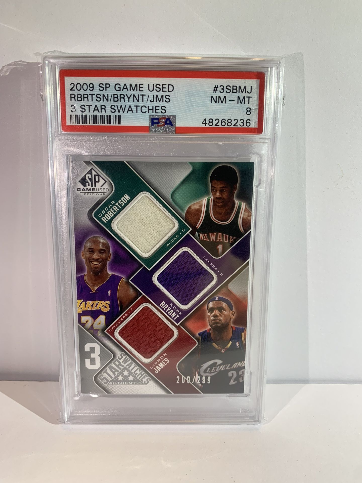 2009-10 LeBRON JAMES/KOBE BRYANT/OSCAR ROBERTSON SP GAME USED 3 STAR